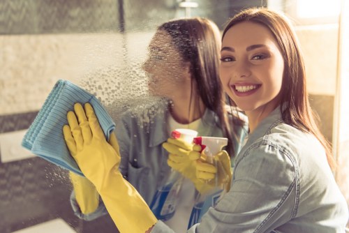 Local gutter cleaning service for mixed-use properties in the EC2 area